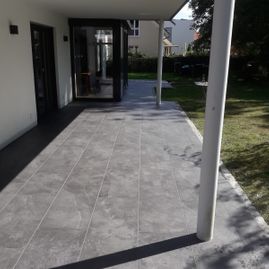 Fliesen, Mosaik, Feinstein und Terrassenplatten