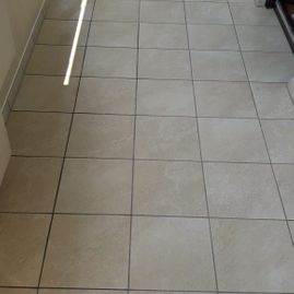 Fliesen, Mosaik, Feinstein und Terrassenplatten